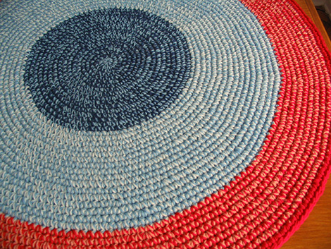 IMG 0005 4 - Alfombras tejidas a crochet personalizadas #HolaFrio
