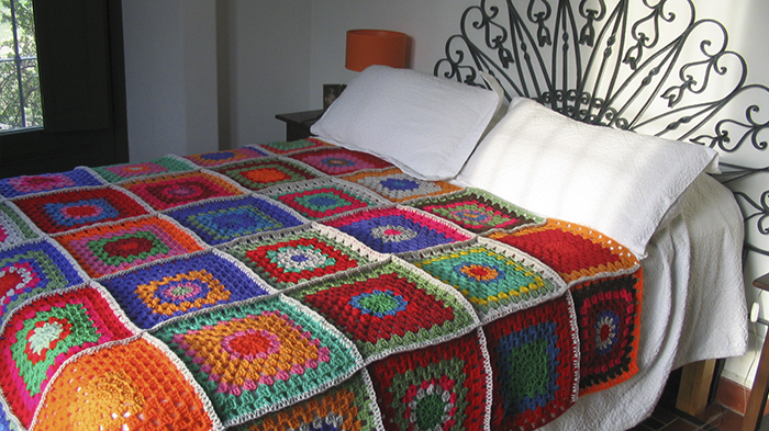 manta cubrecama crochet puerta al sur - Mantas tejidas a crochet en el dormitorio
